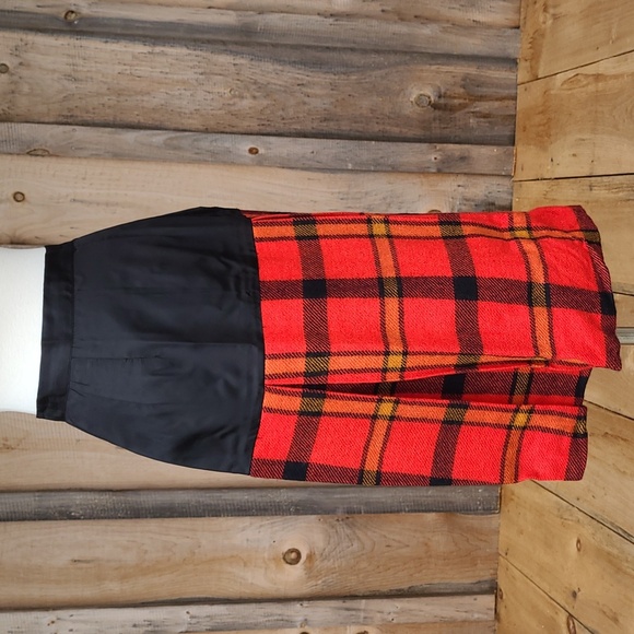 Petti Black Satin Red Plaid Pleated Knee Skirt - Picture 11 of 11